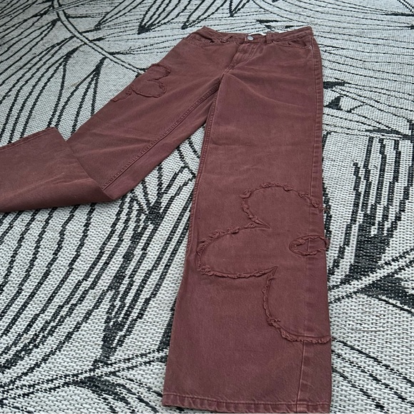 PacSun Flower Patch 90’s Boyfriend Jeans - Picture 6 of 16